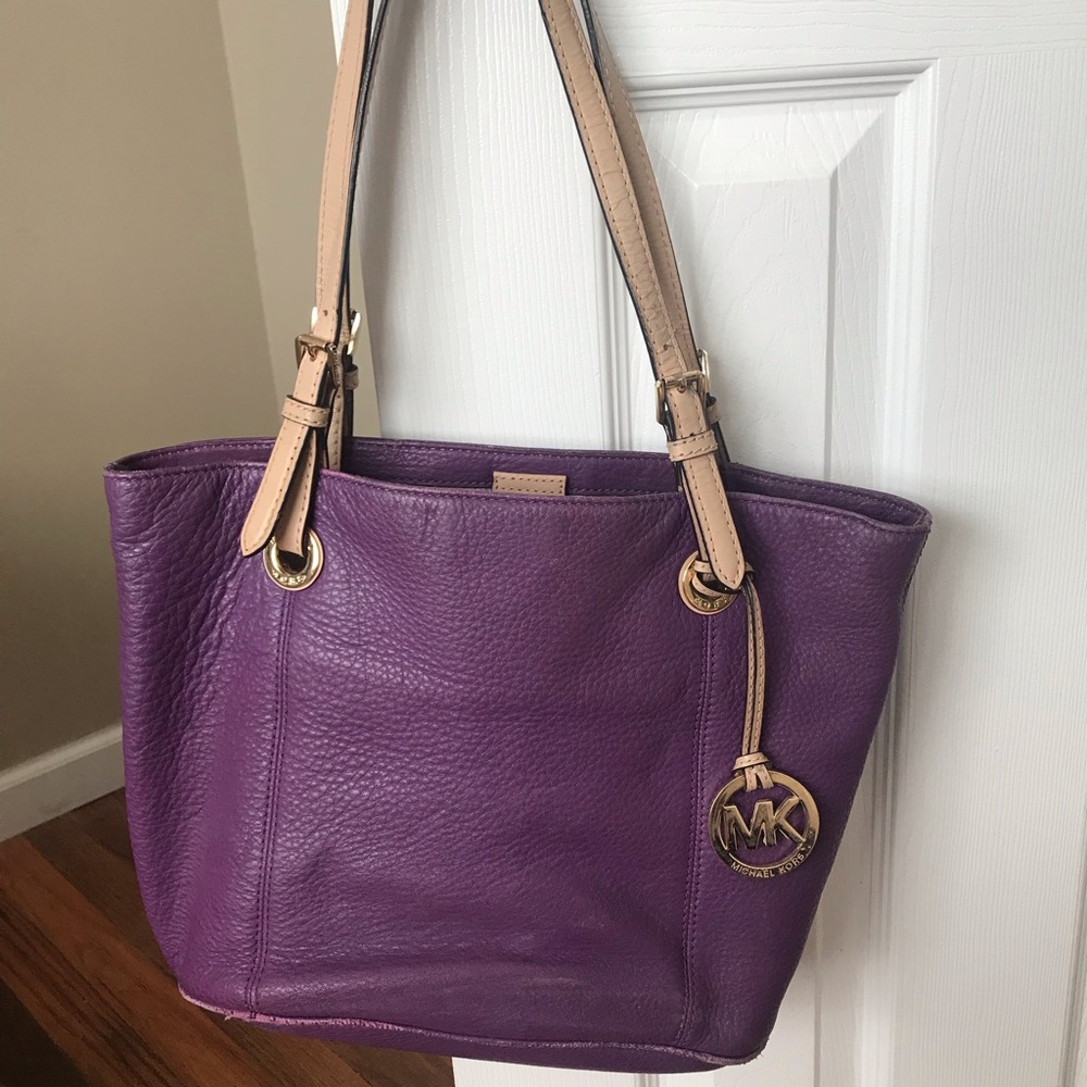 Michael Kors purse